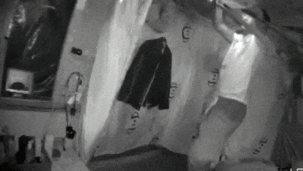 9142f8a1-181a-4dbe-9bab-6b06c25458b1size_w_426_h_240.gif