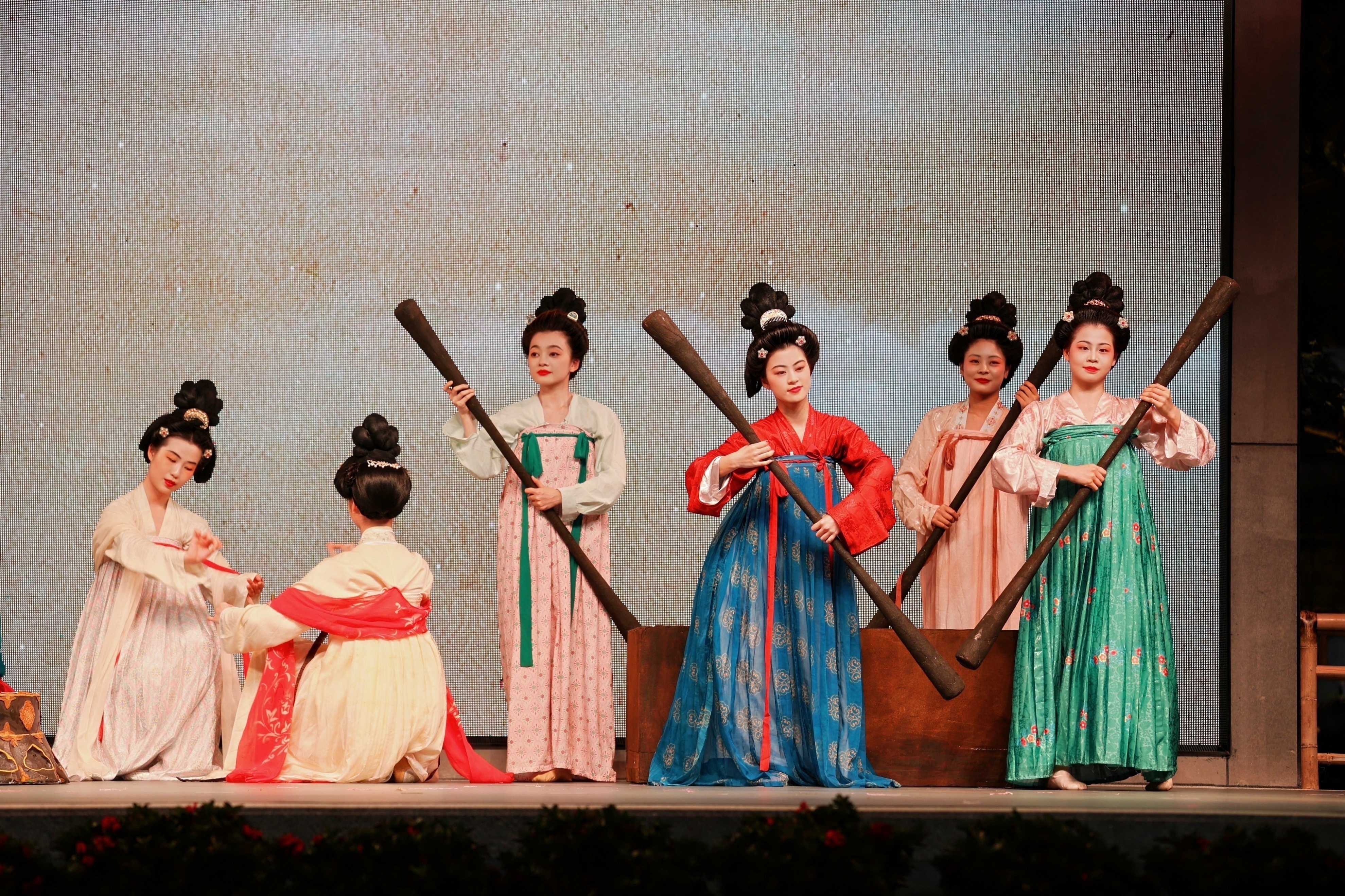 天青烟蓝 非遗新传——2025年长沙文化和自然遗产日非遗宣传推广月活动启幕