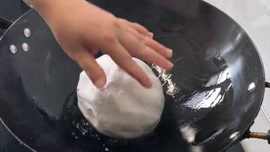 中华烙饼第一人，今天给大家露一手，献丑了