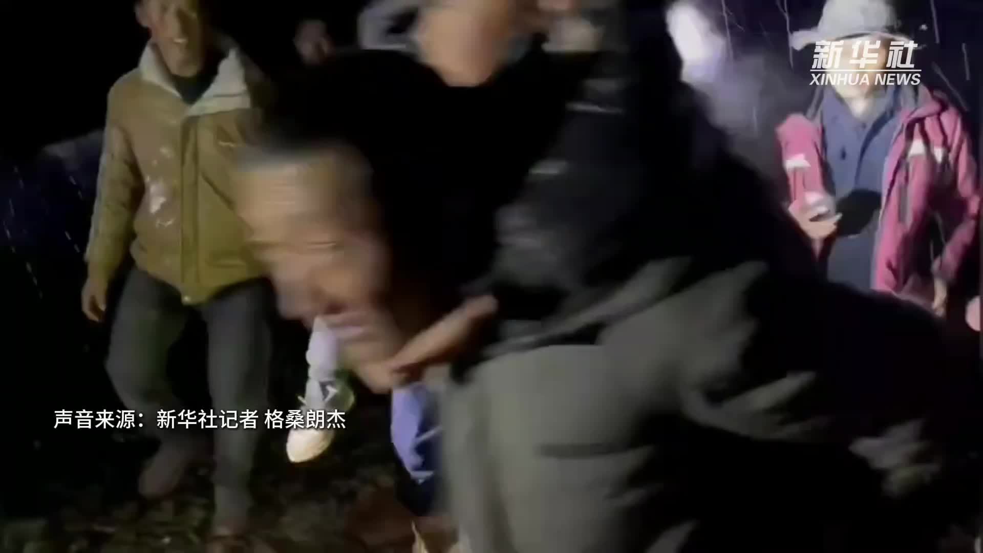 搜救争分夺秒——西藏丁青县山体滑坡救灾一线扫描