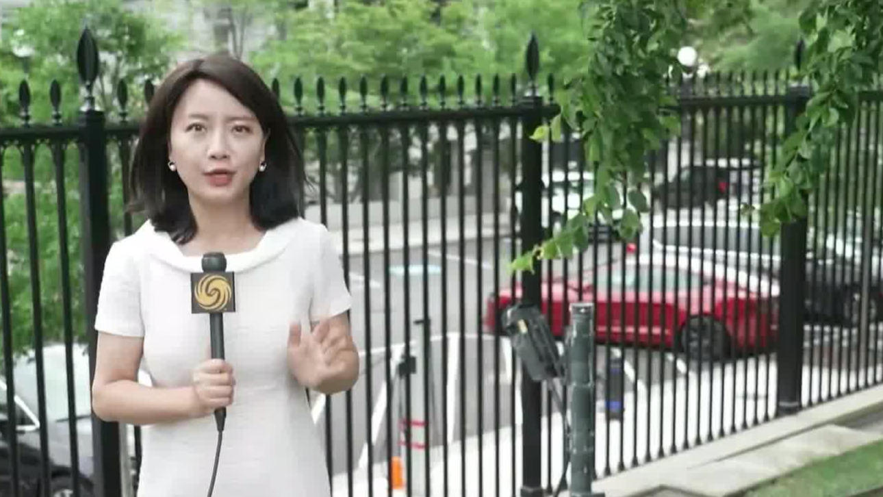 现场报道｜特朗普红色特斯拉在白宫停车场引发关注