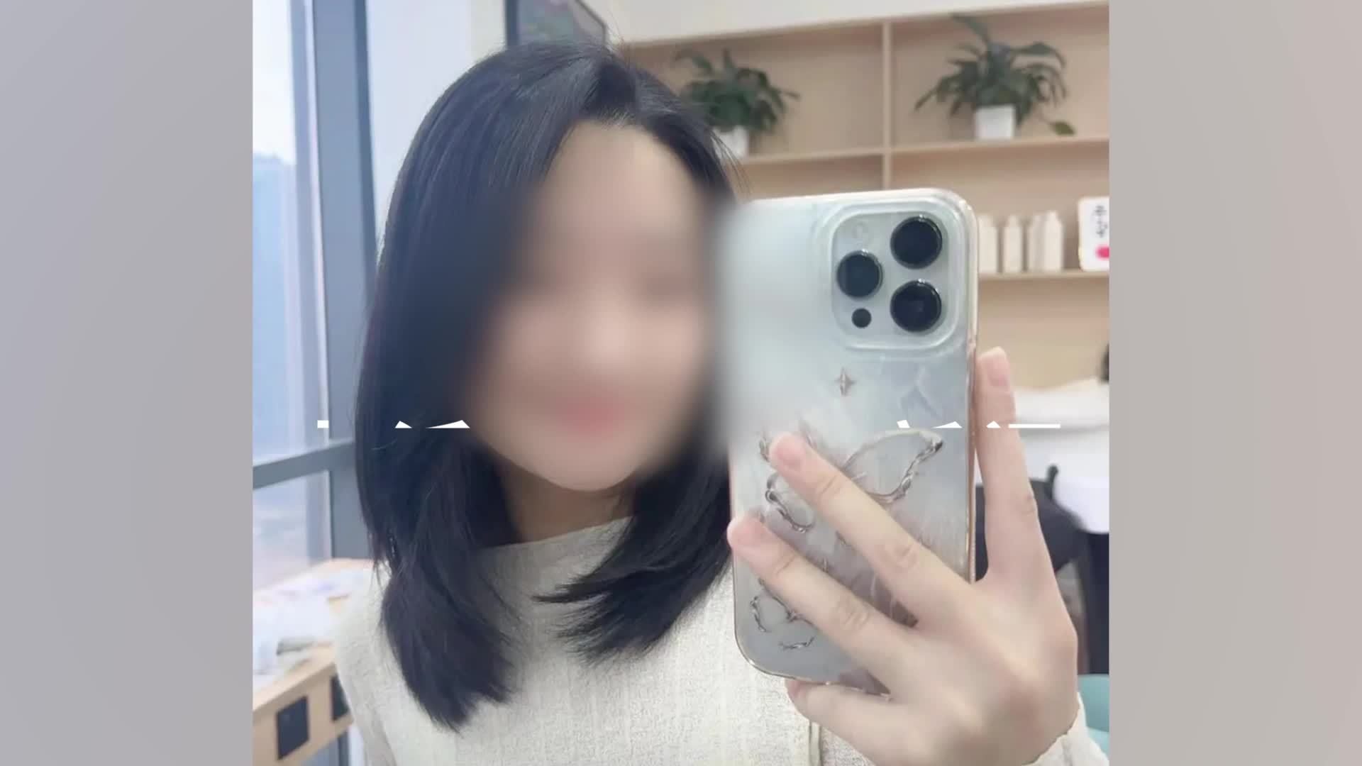 女子在酒店床上被毒蛇咬伤：扎16支血清，住院半月无法站立，两年仍有后遗症