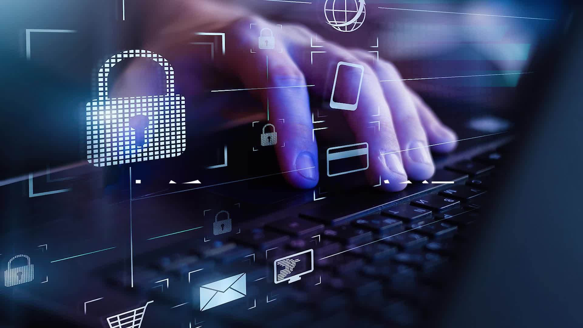 被“开盒”困住的人生：水果摊贩遭诬陷后内疚连累家人，妻女坚决起诉要求对方道歉