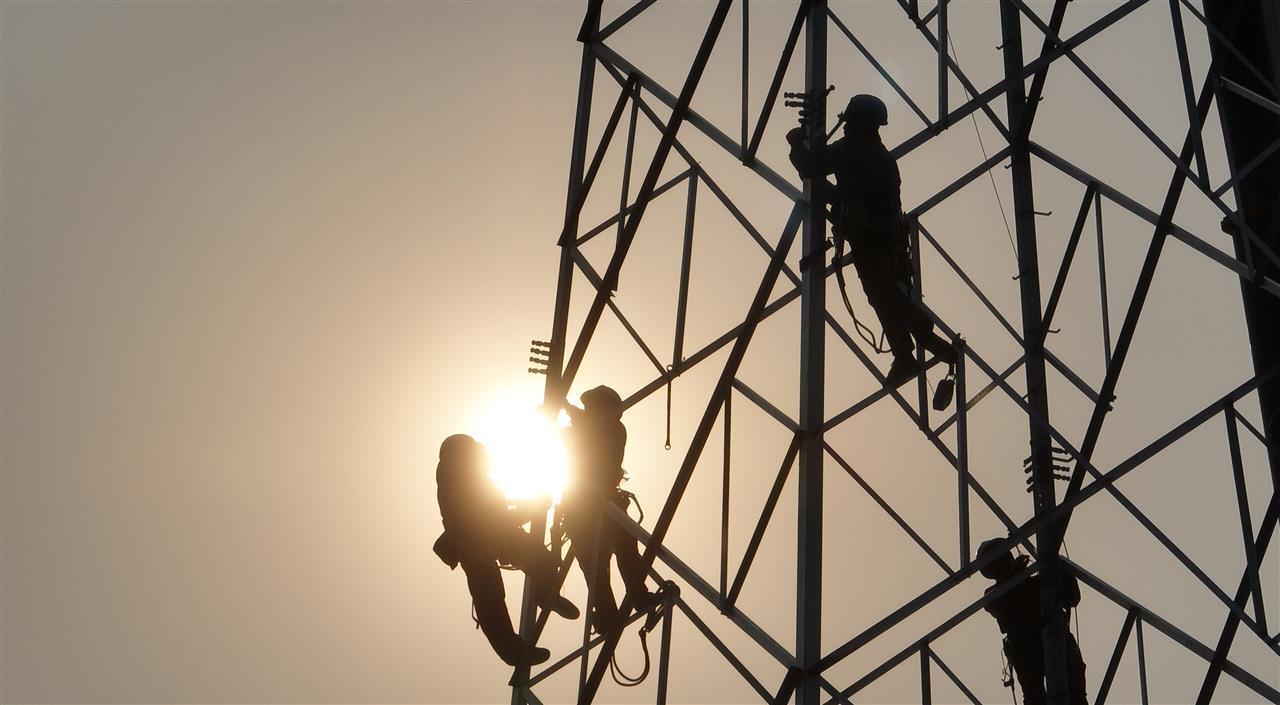 2023.12.21十里牵引站 10号基塔组长塔 (2)_edit_144676435293765.jpg