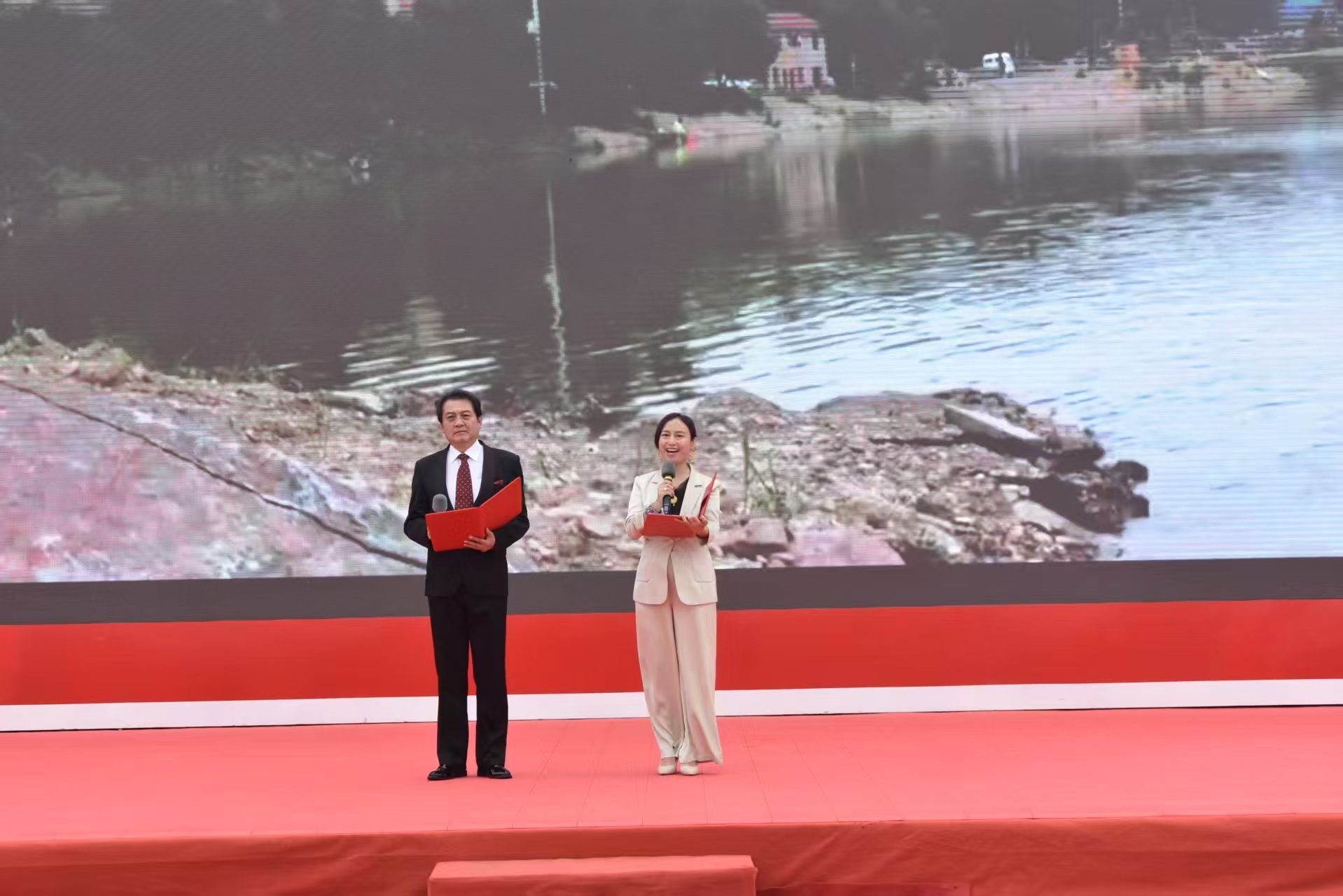 多元文化赋能乡村振兴!第五届长河文学奖颁奖典礼在肥城曹庄举行