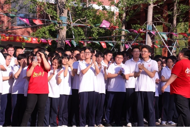 河间英华学校：青春“梦圆”，为考生送上别样高考祝福