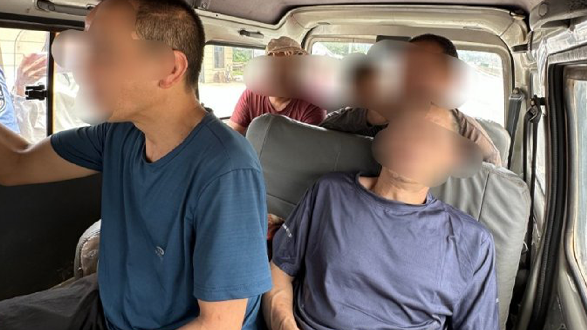上官正义曝湖南一砖厂长期控制多名智障男子从事苦力，“一天十二小时，生病就吃止痛药”，警方通报：解救5名疑似智障人员，公司负责人等5人被控制
