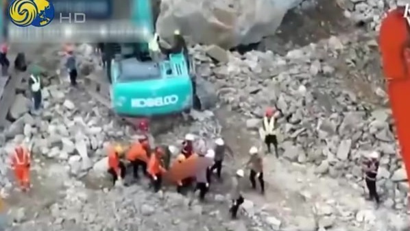 印尼一采石场发生山体滑坡，致17死6伤