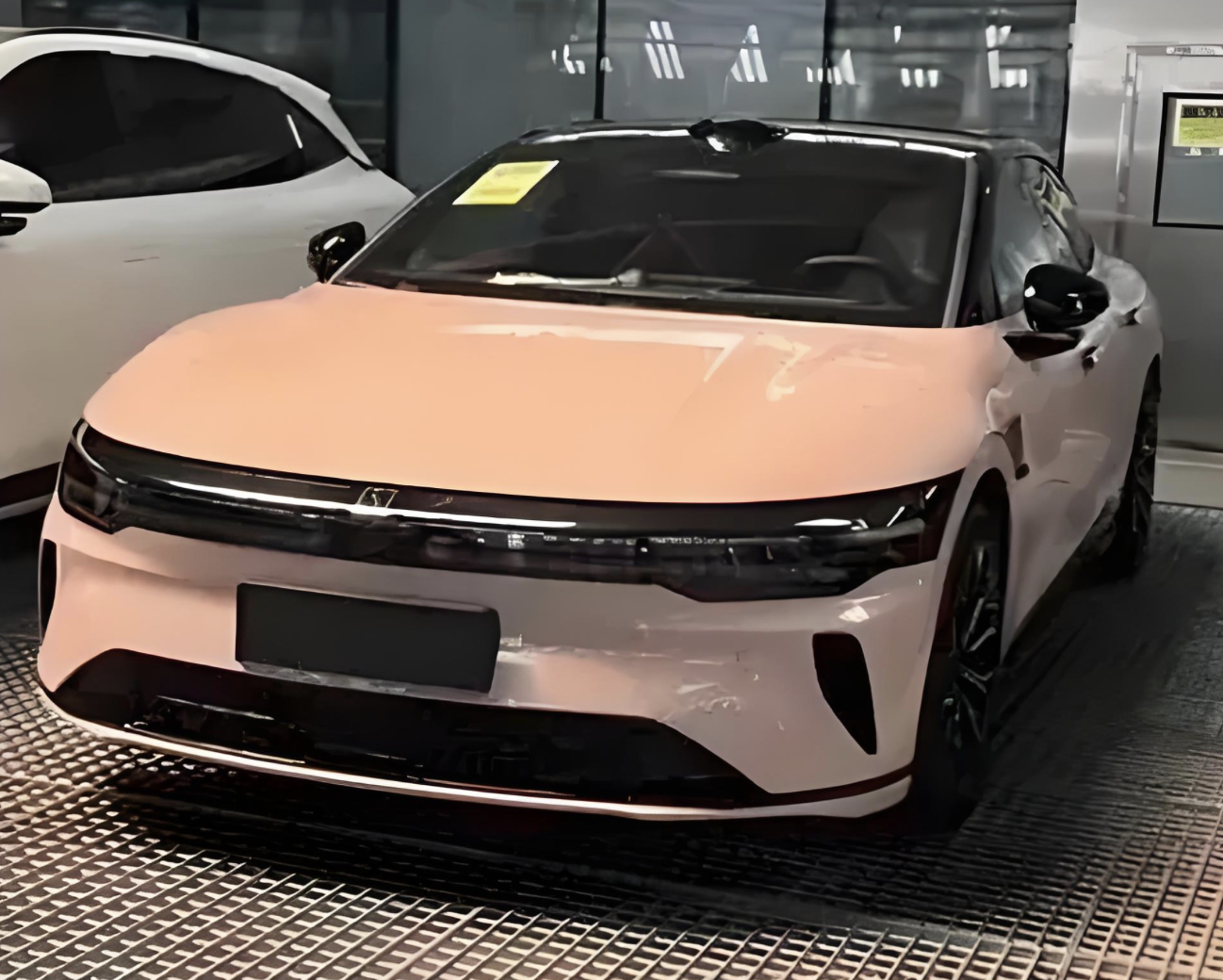 新款极氪007实车曝光，外观大改