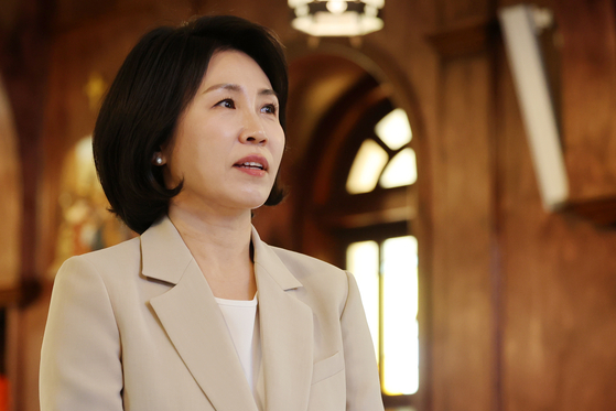 人物丨韩国新任第一夫人:曾喊“要从政就离婚”,如今成李在明坚定政治伙伴