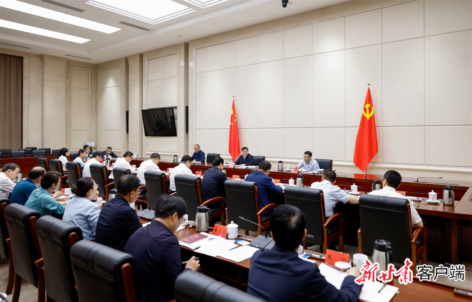 6月5日，省委书记、省人大常委会主任胡昌升主持召开全省数字经济高质量发展专题调研座谈会。新甘肃&middot;甘肃日报记者　孟捷