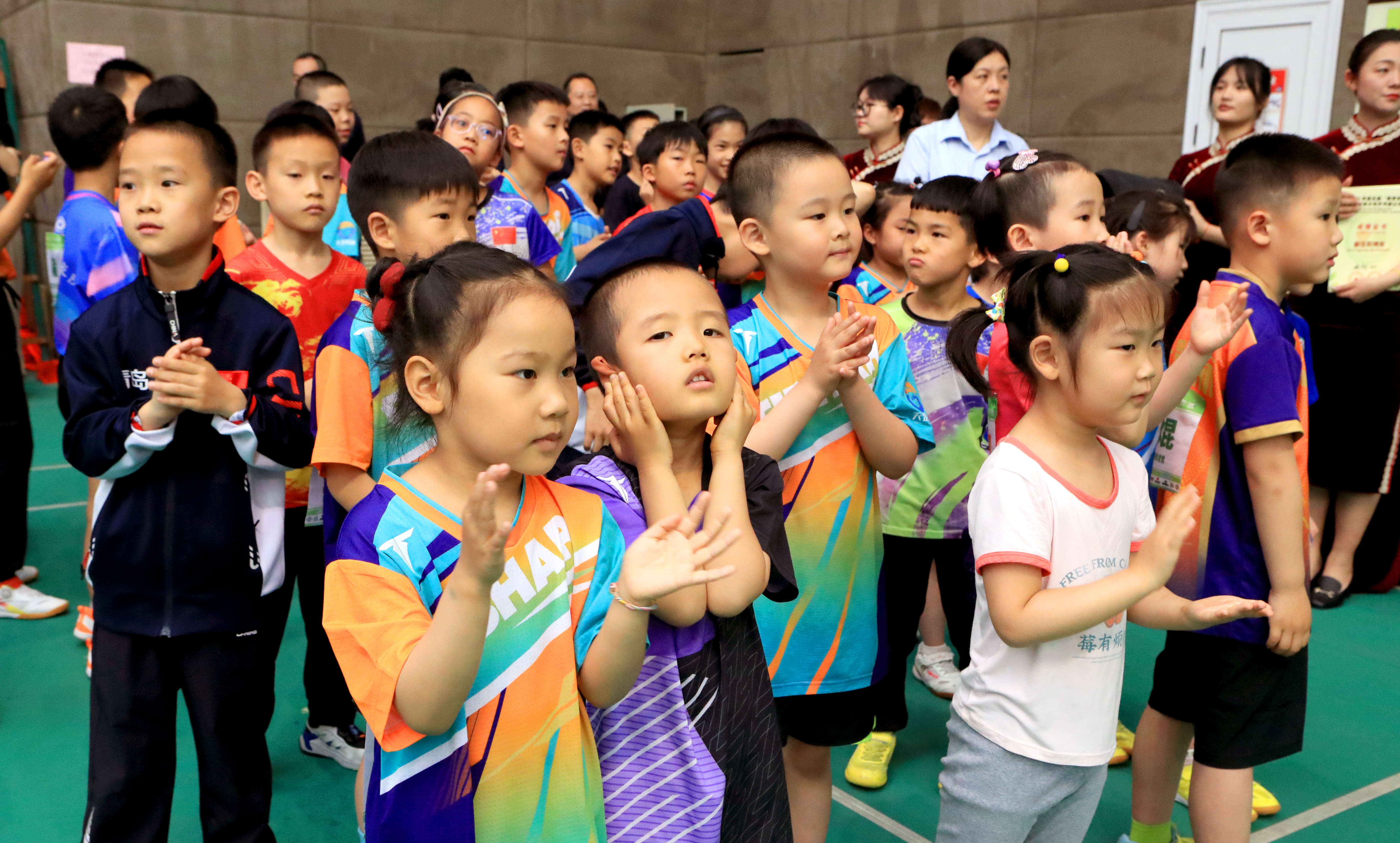 萌娃乒搏&middot;乐享童年 第五届“萌芽杯”青岛国际乒乓球青少年公开赛圆满落幕
