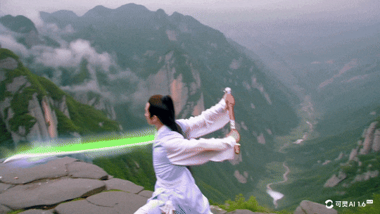 可灵与谷歌贴身肉搏