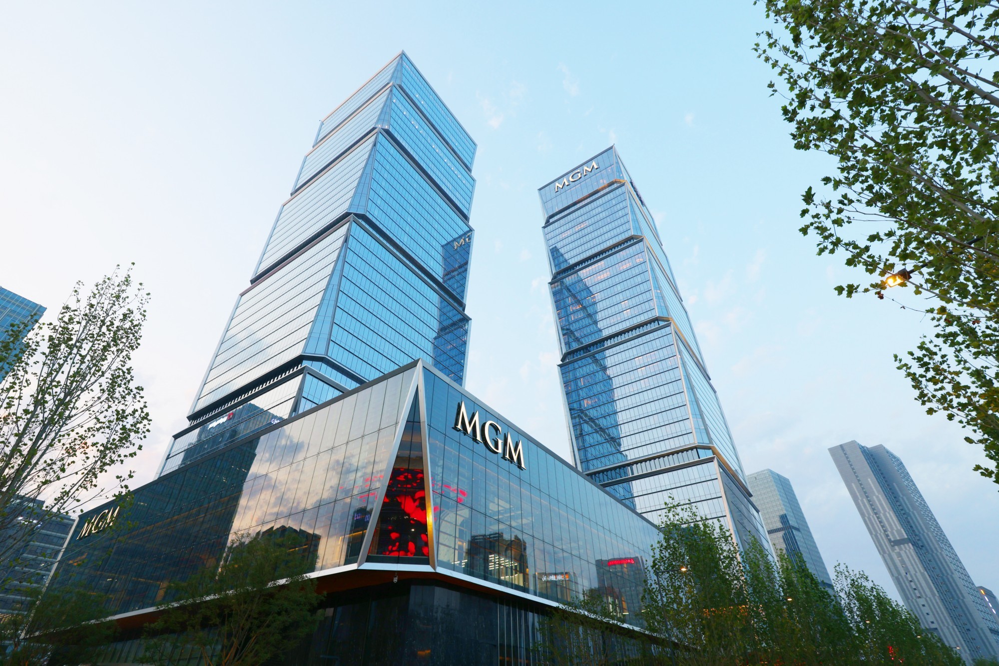 当娱乐基因邂逅岛城文化，青岛上实中心崛起“海洋都市文娱新秀场”