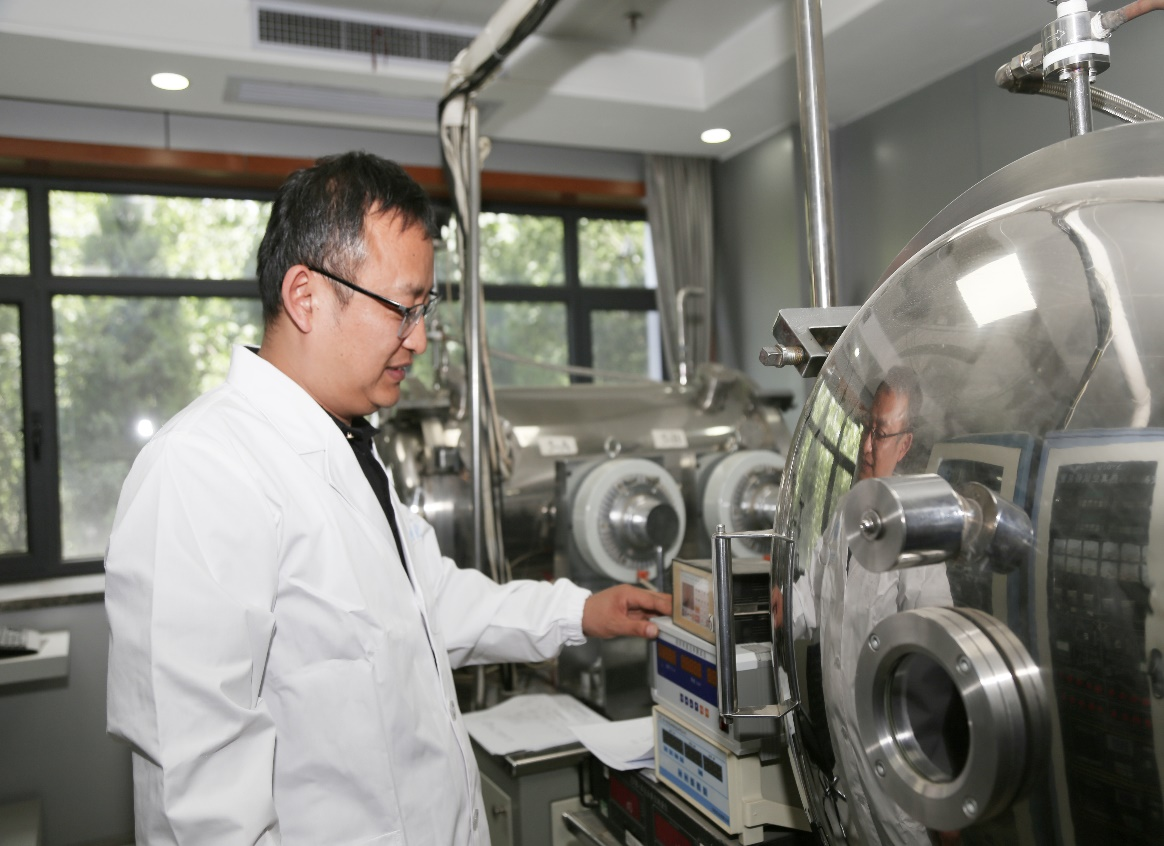 “青春华章&middot;重走西北角”网络主题活动：解码兰州科研创新密码_fororder_图片2