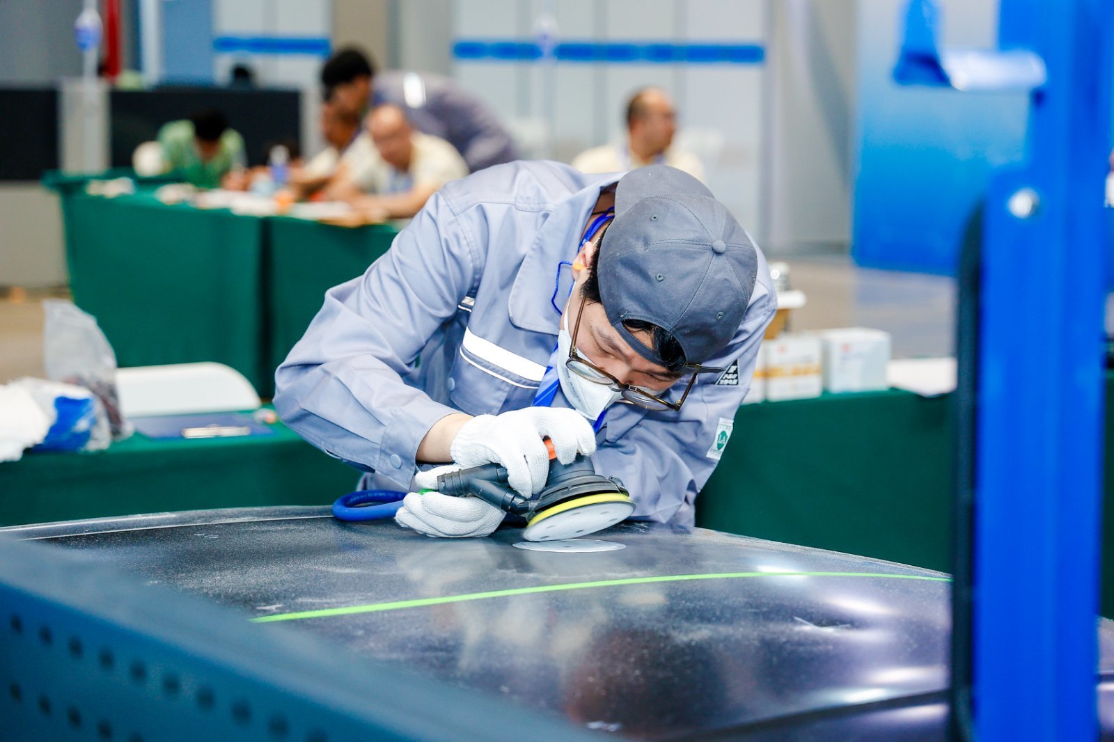 第二届山东省职业技能大赛近日落下帷幕，经过激烈的角逐，1616名参赛选手中，有375名选手获得金、银、铜牌。（摄/大众网记者 张田夏荫 实习生 张子鑫）