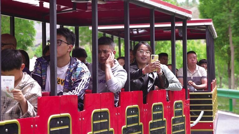 在兰州野生动物园感受自然之趣