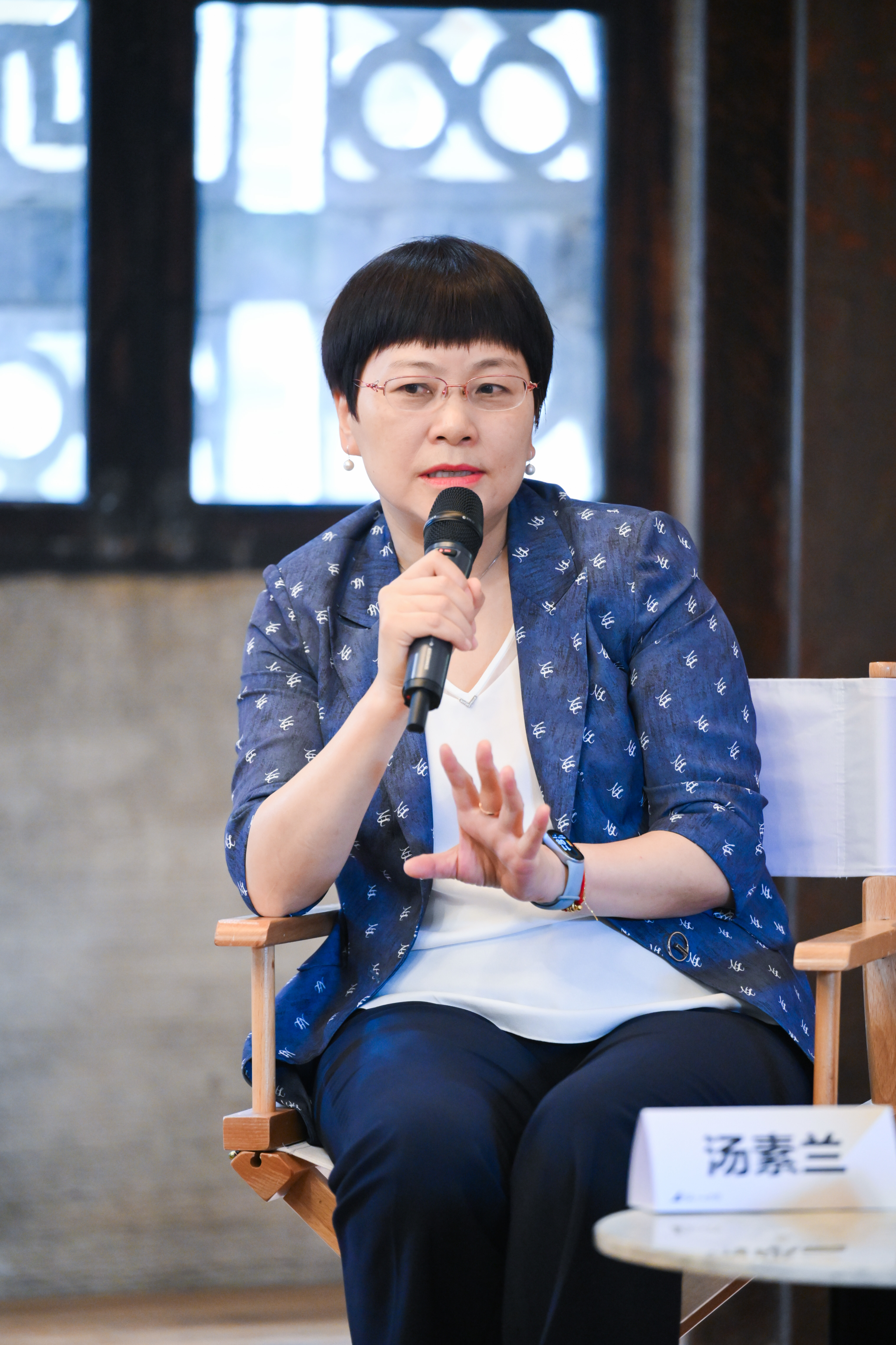 访谈 | 聂震宁、马国仓、欧阳黔森、汤素兰等名家共话AI时代文学创作出版新可能