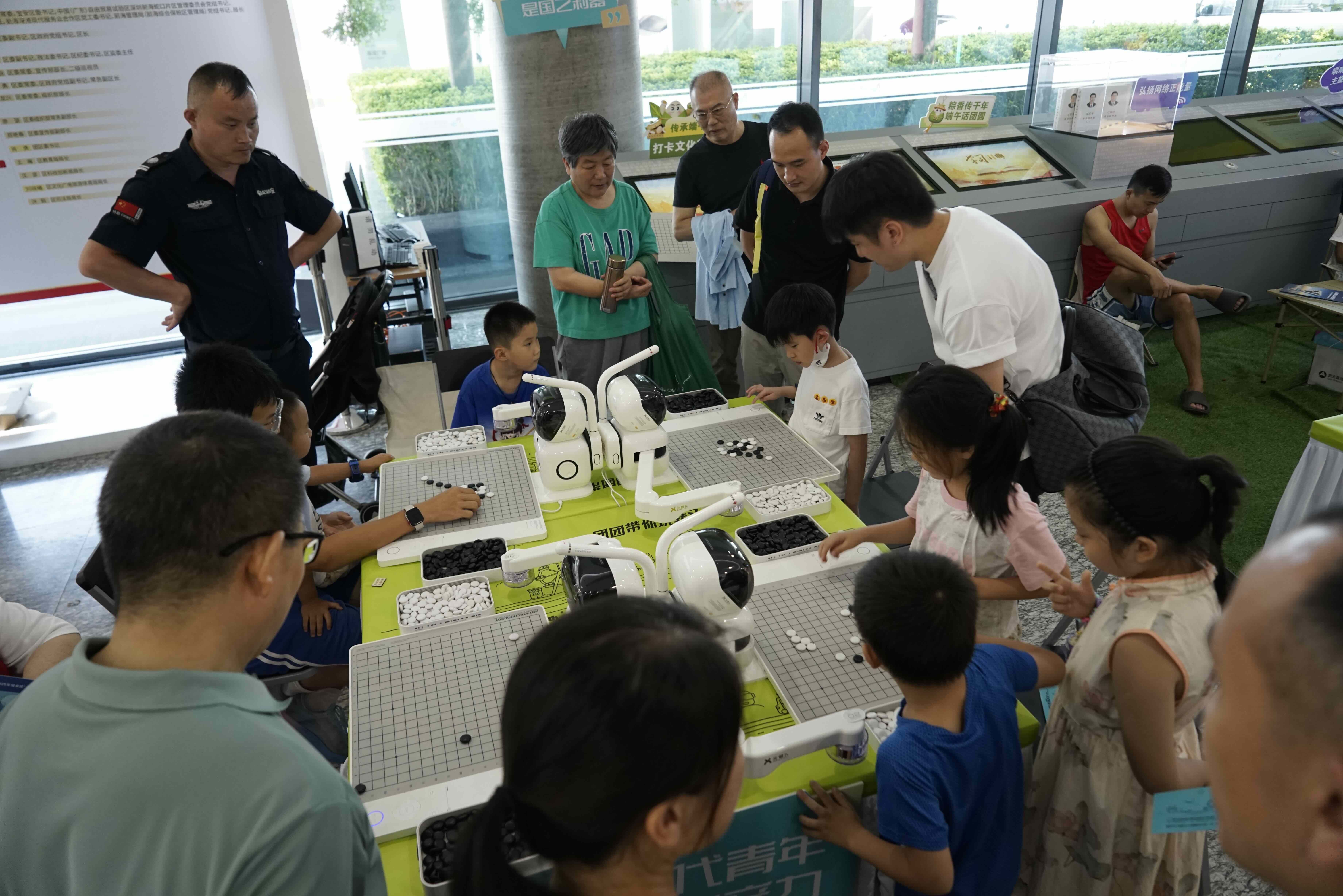 一站式get“黑科技”!青少年零距离感知AI魅力