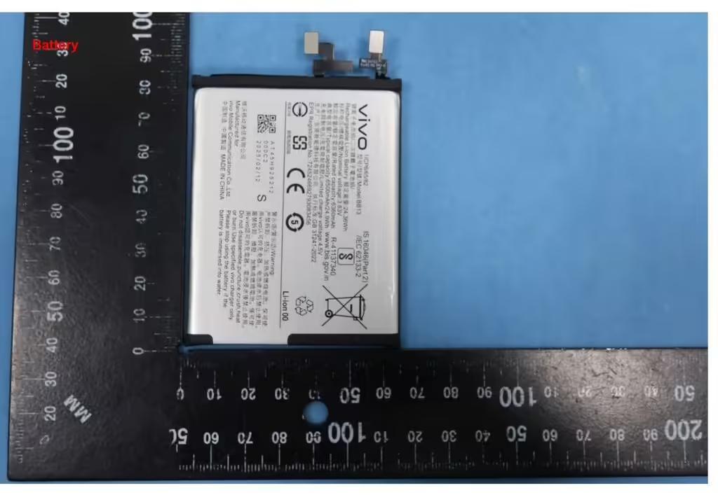 vivo X200 FE手机证件照曝光:6500mAh电池、90W充电