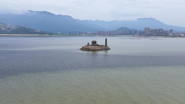庐山市：鄱阳湖进入丰水期 落星墩重回湖水“怀抱”