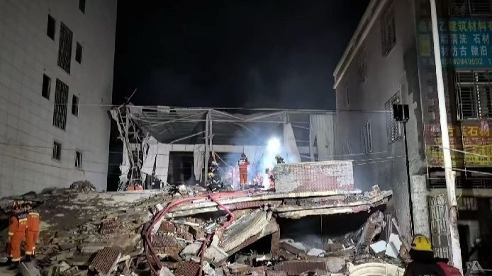 福建自建房爆炸致2死5伤，居民：睡梦中听到巨响被惊醒，房子震动