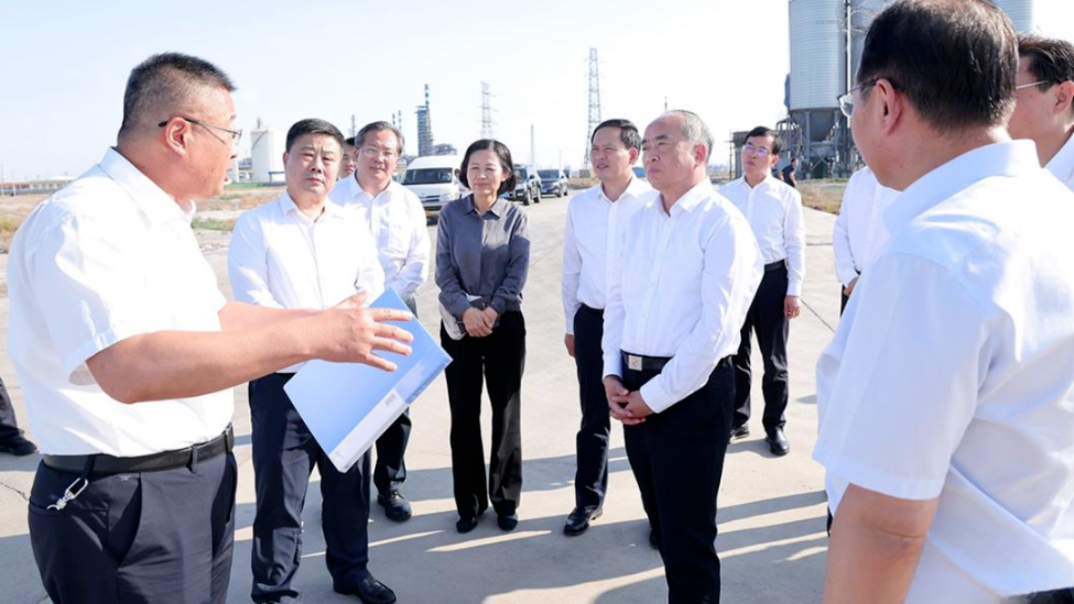 中央督察组通报后，省委书记直奔问题现场督导整改