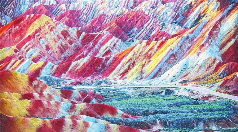 张掖彩色丘陵地貌