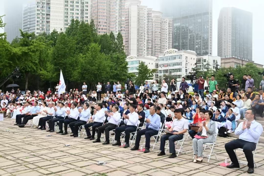 表扬先进典型 彰显城市大爱！青岛市举行世界献血者日庆祝活动