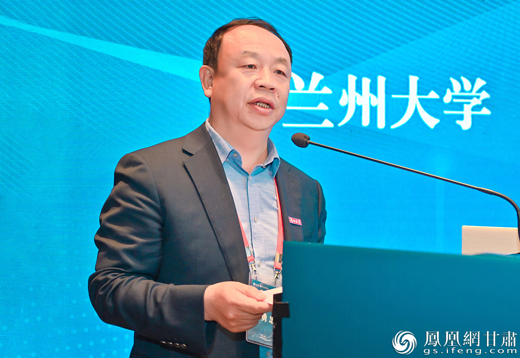 兰州大学副校长沙勇忠说,要聚焦AI时代公共管理学科的贡献进行深入研究。