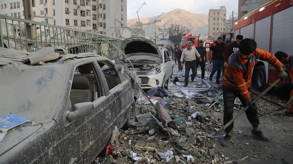 以色列对伊朗发动打击 伊朗回射超百架无人机