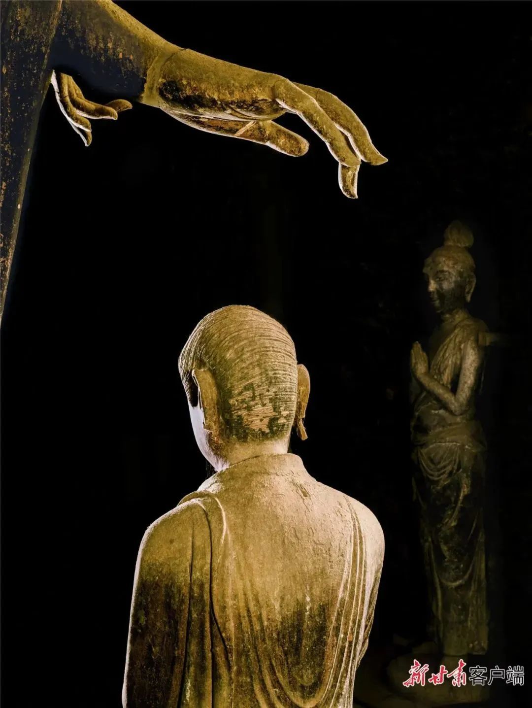 天水麦积山第133窟彩塑-唐　吴健　摄