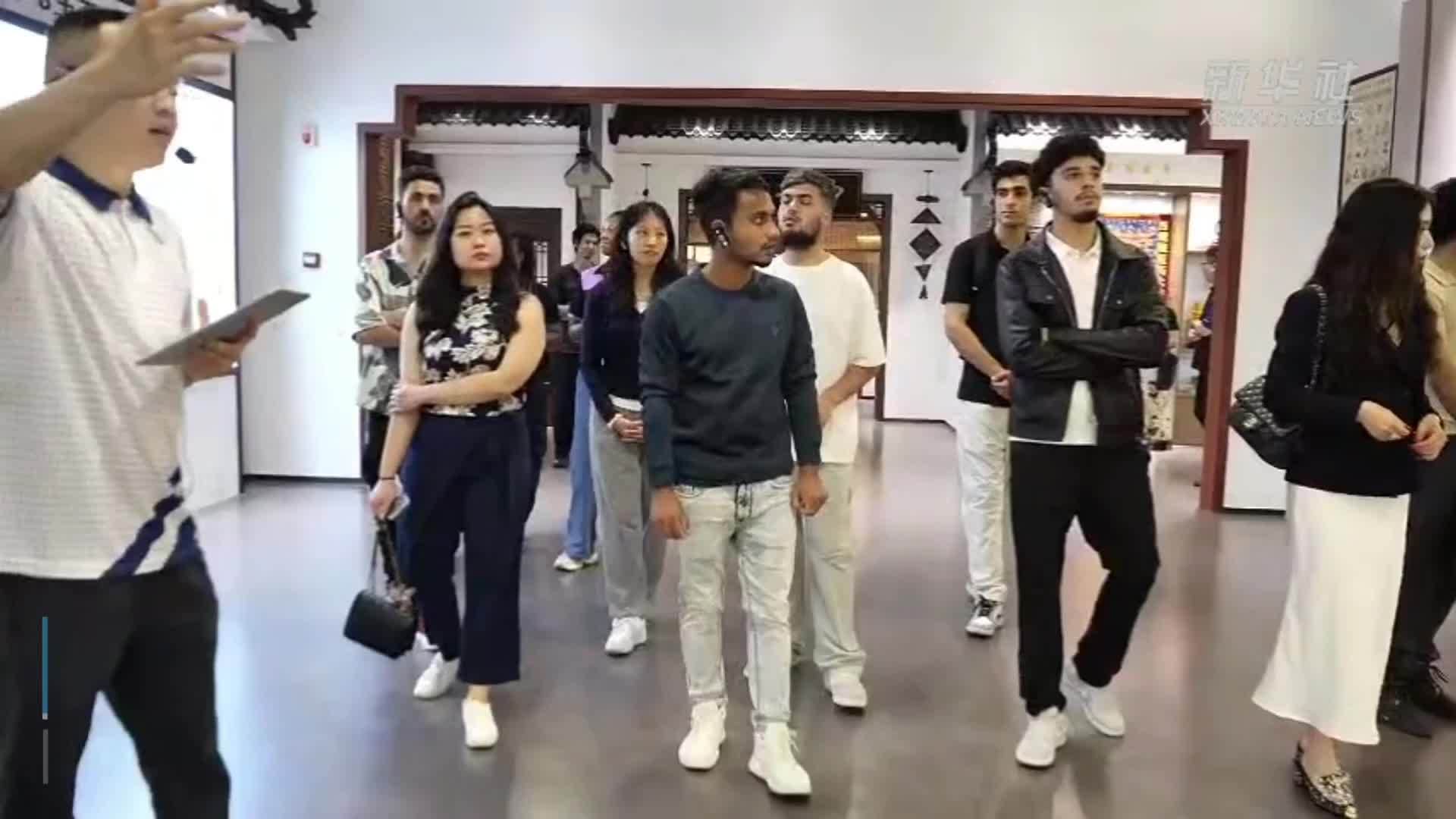 江西：多国留学生沉浸式体验中医药文化