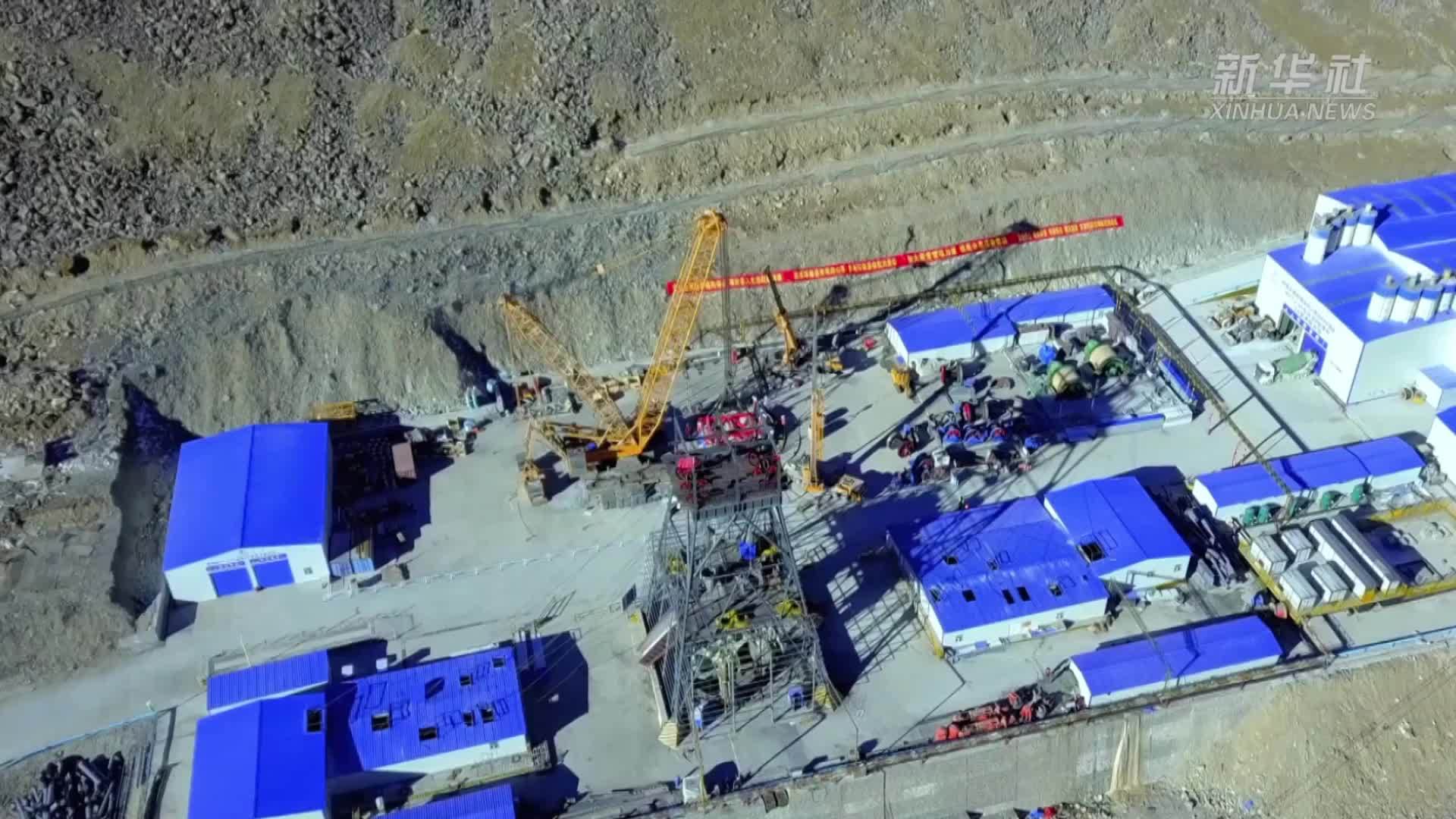 世界最长高速公路隧道“呼吸系统”建成