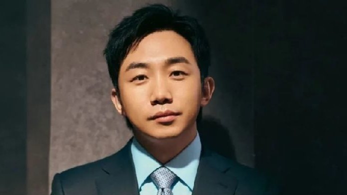 他，河南新首富，LABUBU背后的男人