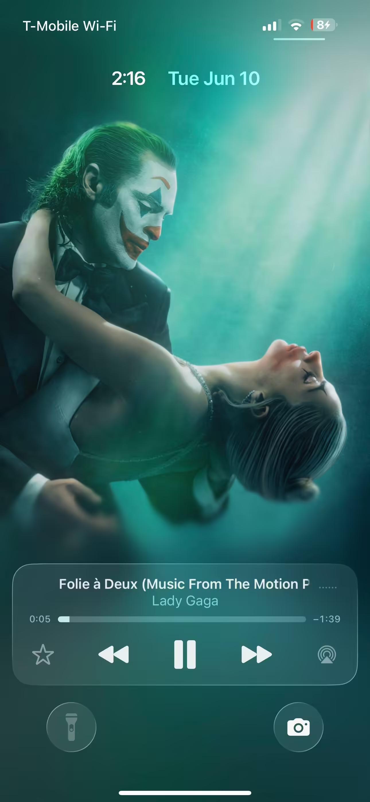 苹果升级iOS 26版Apple Music:iPhone锁屏变舞台,专辑封面“动”起来