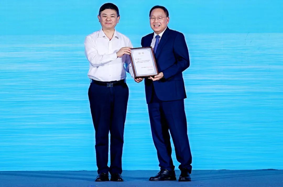 张兴海和赛力斯的绿色远征