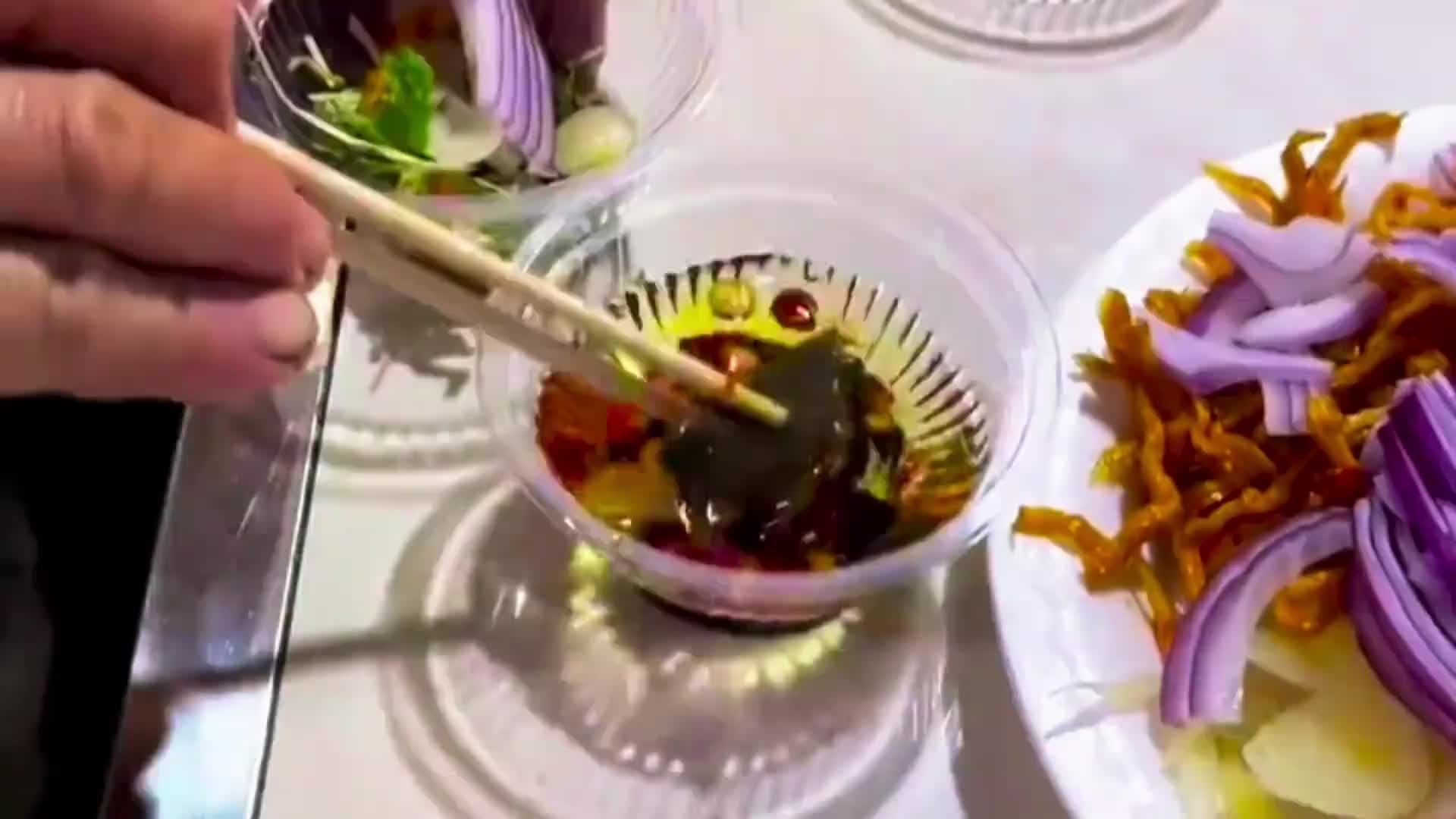 鱼生中最硬核的鱼种，塘鲺鱼生！就连广东人都没吃过吧