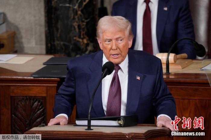 特朗普“金卡”网站上线，500万美元一张 美国民众：愚蠢又可悲