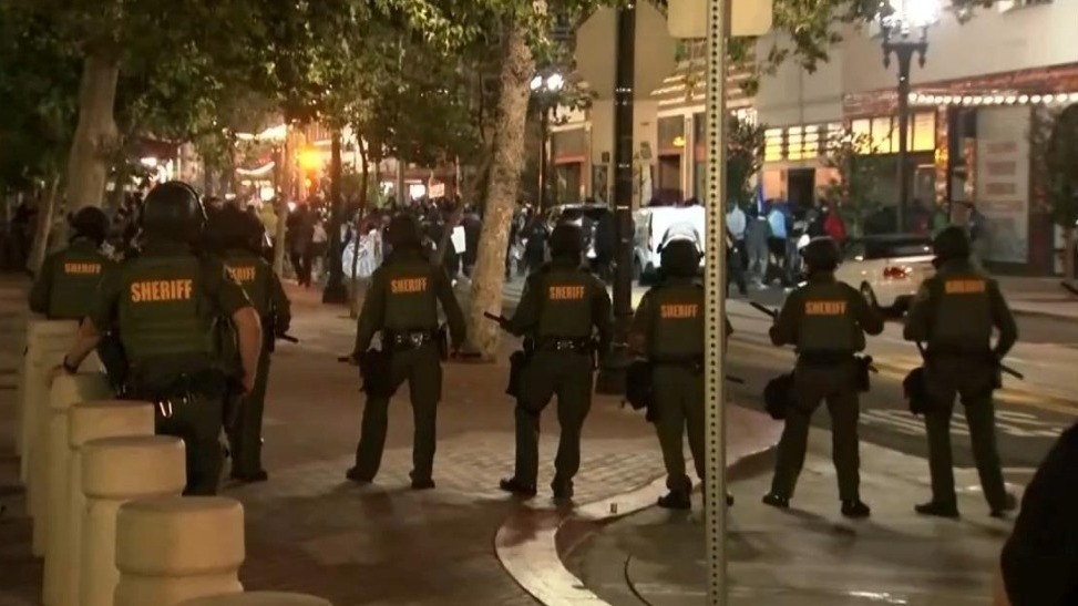 美军官改口了：国民警卫队没拘留过抗议者