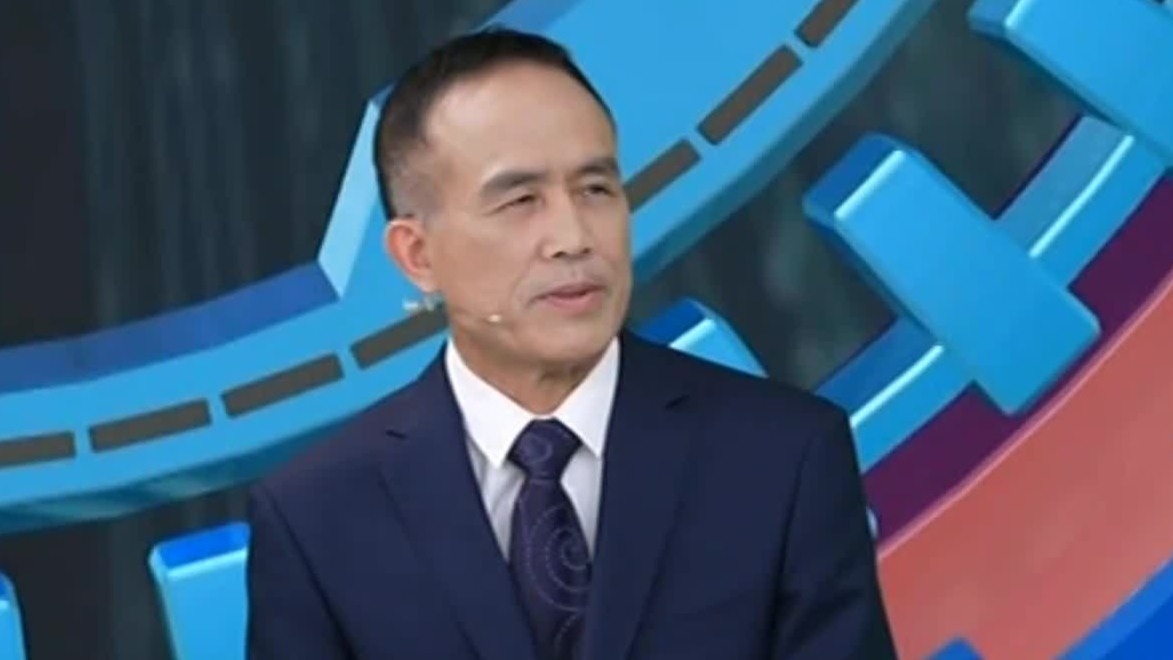 髋关节活动不足时，不仅会加速膝关节软骨磨损，还会引发腰椎间盘突出症