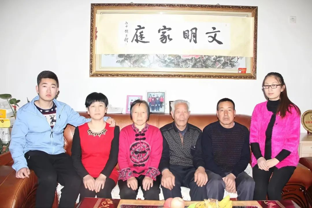 老理儿新传　好家风吹暖华亭