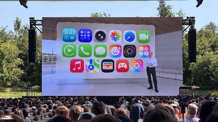iPhone 系统最激进更新来了!iOS 26 变玻璃,iPad 迎史诗级升级,苹果 AI「明年再说」_凤凰网