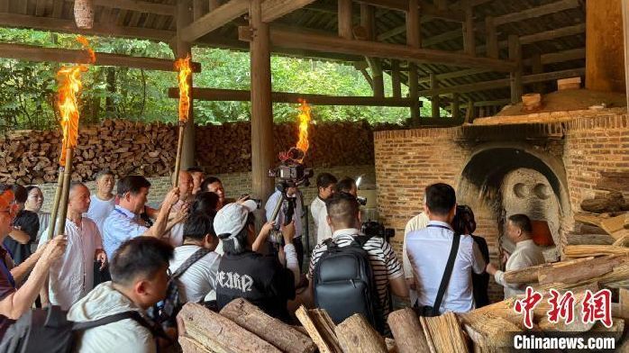 （文化中国行）古窑燃新火 千年制瓷技艺薪火相传_凤凰网