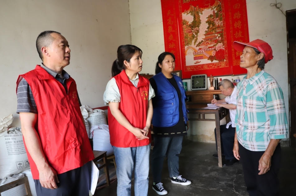 九江湖口：“暖心服务队”上门解失能群体鉴定难题