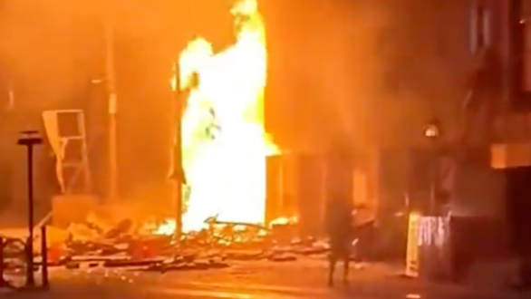 福建南安一楼房发生爆炸，有人员被困
