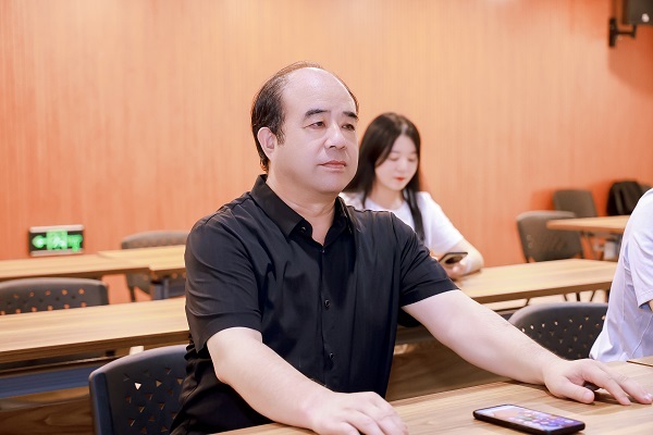 dagu5xfmveswaq20ln.jpg