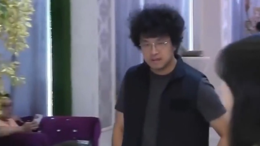 虚伪嘴脸！沈伯洋被曝边搞“台独”边在大陆捞钱