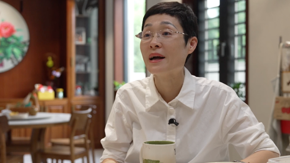 刘晓艳自曝高考两次失利：学得像疯狗一样，考场上却脑子一片空白，靠调剂才上大学