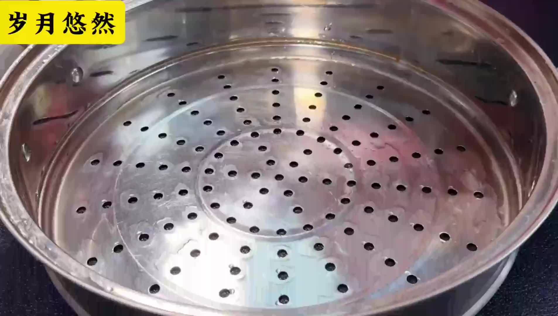 我家五花肉不红烧，直接上锅蒸，无油无水，百吃不腻